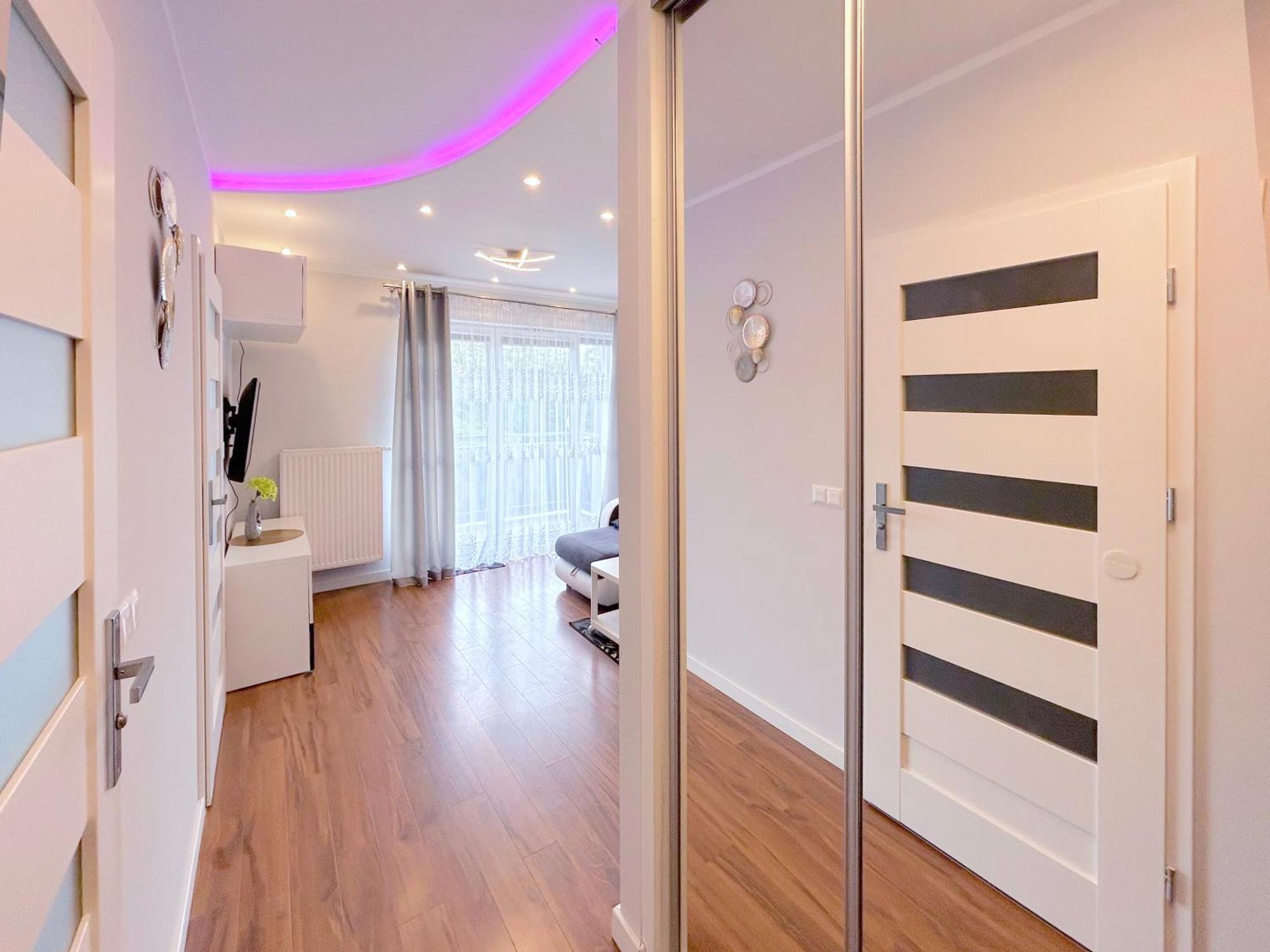 Apartment Neon *